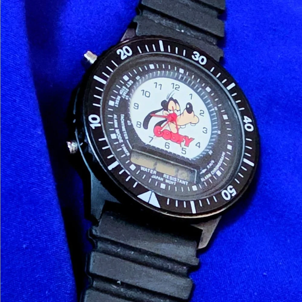 Disney Goofy Vintage Cool Ana-Digital Mens Watch  New battery , keeping time
